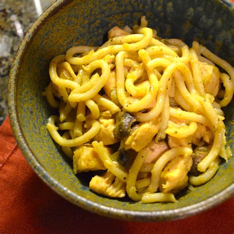 Udon Noodles With Curried Chicken