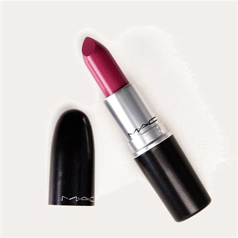 Berry Lipsticks You Should Have For This Winter Beauup