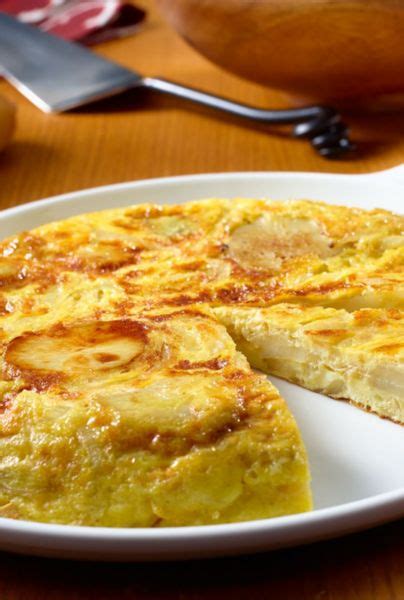 Alta Cocina Aprende A Preparar Esta Rica Y Jugosa Tortilla Con Tomate