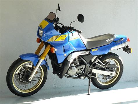 Yamaha Tdr Bleue De D Occasion Motos Anciennes De Collection