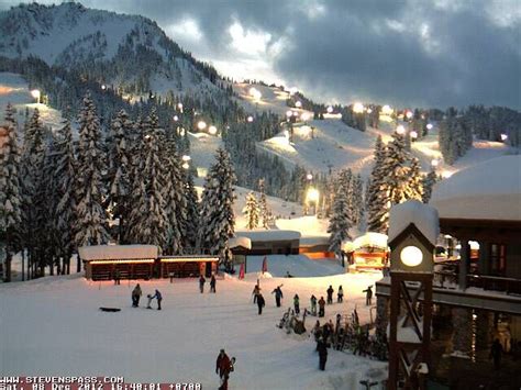 Stevens Pass Ski Resort In Washington State Washington State Travel