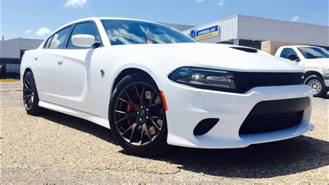 Introducir 62+ imagen white hellcat charger - Abzlocal.mx