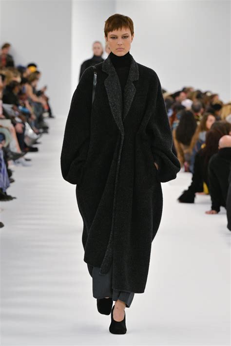 Givenchy Rtw Fall 2023 Photos