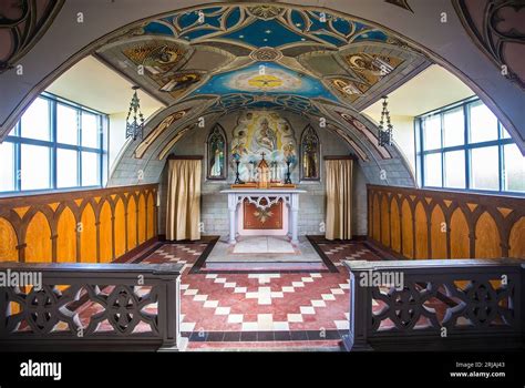 An Italian chapel Stock Photo - Alamy