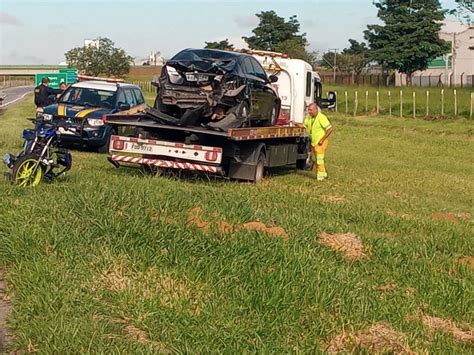 Acidente Entre Carro X Moto Deixa Motociclista Ferido Na Via Dutra Em