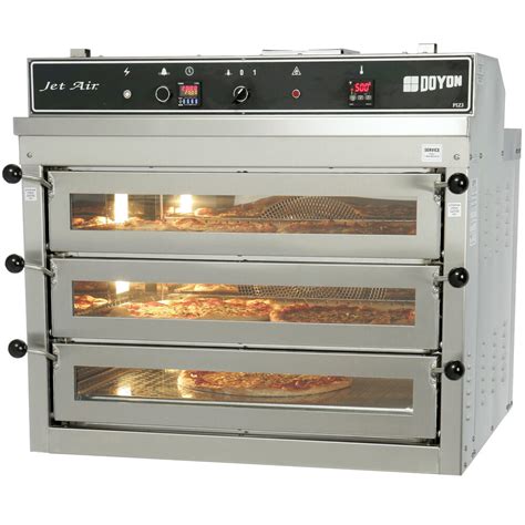 Natural Gas And 120V Doyon PIZ3G Triple Deck Gas Pizza Oven 70 000 BTU