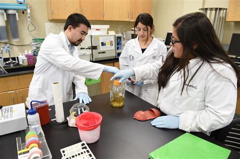 College Receives 819k National Science Foundation Grant