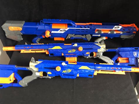 NERF GUNS/ BLASTERS LOT