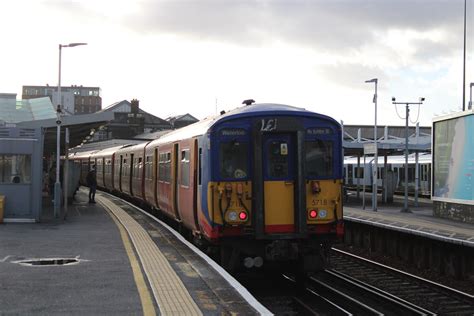 SWR 455718 At Clapham Junction Luke Govus Flickr