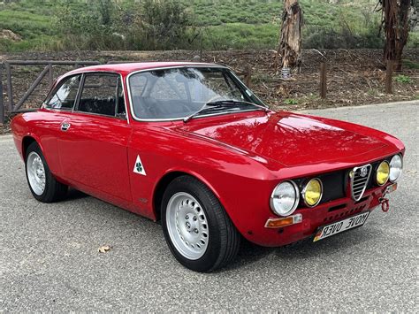 This Alfa Romeo Gtv Is An Alfaholics Dream Autoevolution