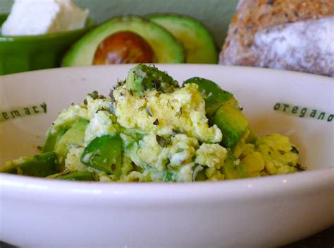 Foodist Approved: Feta and Avocado Egg Scramble | Summer Tomato