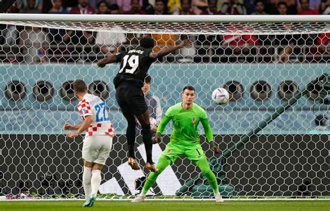 Alphonso Davies Marca O Primeiro Gol Da Sele O Canadense Na Copa