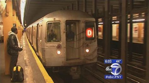 Man Fatally Pushed Onto Subway Tracks In Front Of Wife Yahoo News