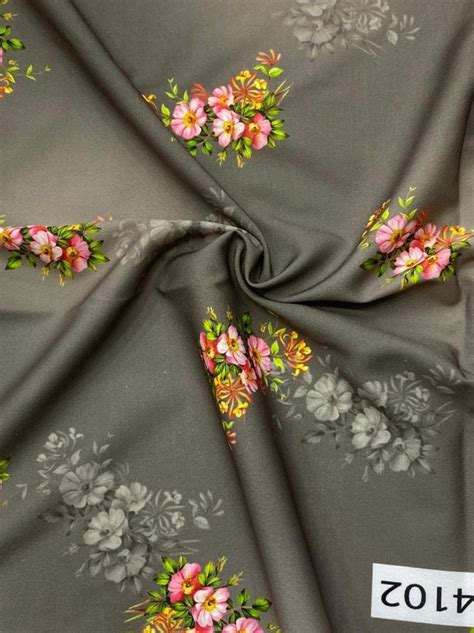 Multicolor Polyester Crepe Digital Printed Fabric For Garments Gsm