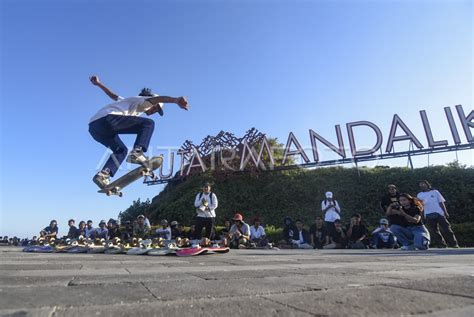 PERINGATAN HARI SKATEBOARD SEDUNIA DI MANDALIKA ANTARA Foto