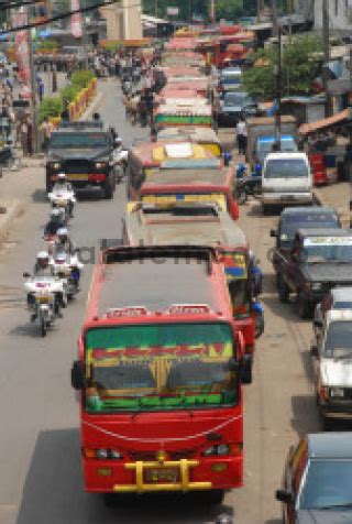 Aksi Mogok Bus Angkutan Kota Di Cikarang Bekasi Datatempo