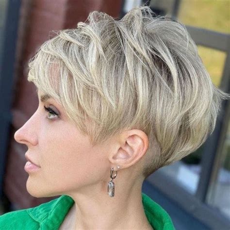 Pixie Bob Haircut With Bangs