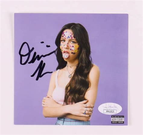 Olivia Rodrigo Signed "Sour" CD Album Cover (JSA) | Pristine Auction