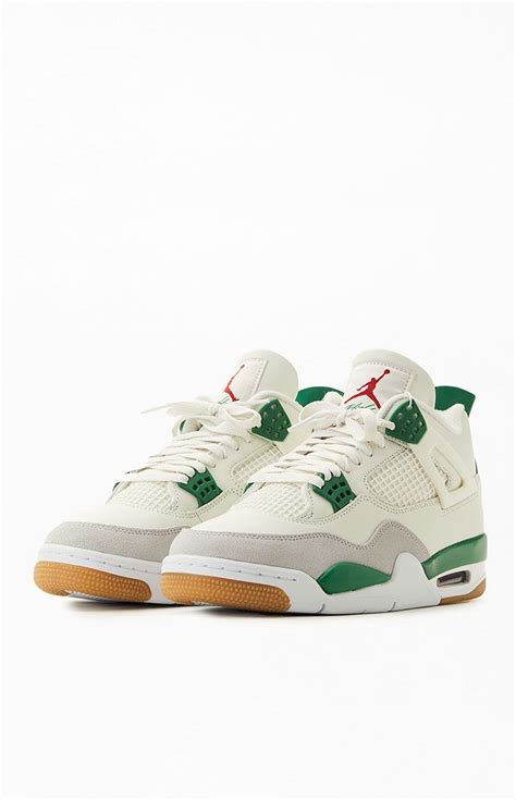 Air Jordan 4 Retro Pine Green Shoes | PacSun in 2024 | Pretty shoes ...