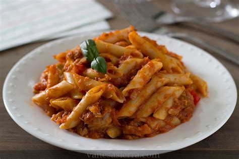 Macarrones con atún y tomate Vanesa Sierra vanesasierra