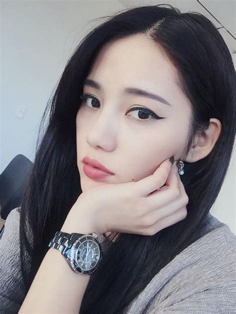 Milan Phạm chuẩn mực hot girl thế hệ mới