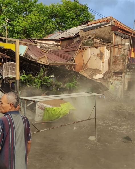 Banjir Bandang Di Cibangkong Diduga Akibat Pipa Pdam Bocor