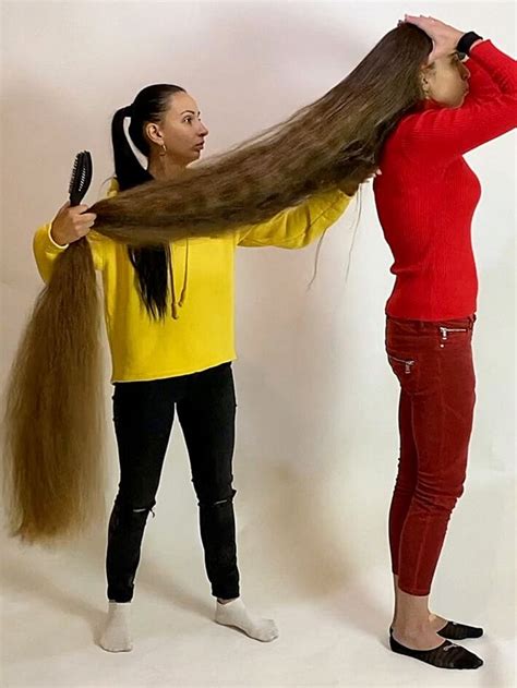 Video Unbraiding And Brushing Floor Length Hair Realrapunzels