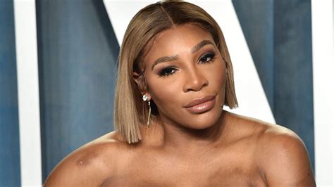 Serena Williams Shows Off Jaw Dropping Physique In Cut Out Gown With