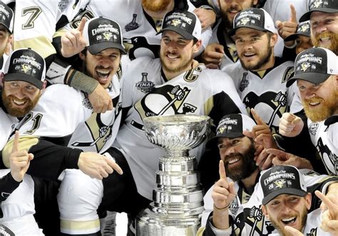 Penguins Take The Team Photo With The Stanley Cup After Defeating The