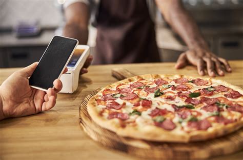 Shocking Man Buys Pizzas With Bitcoin Now Worth R Billion