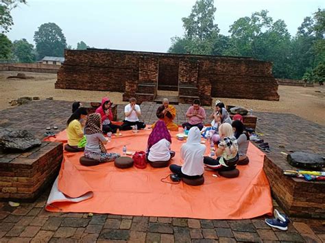 Lima Perenungan Komunitas Zen Plum Village