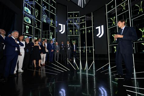 La Juve Inaugura Il Tempio Dei Trofei In Mostra Tutte Le Coppe Del Club