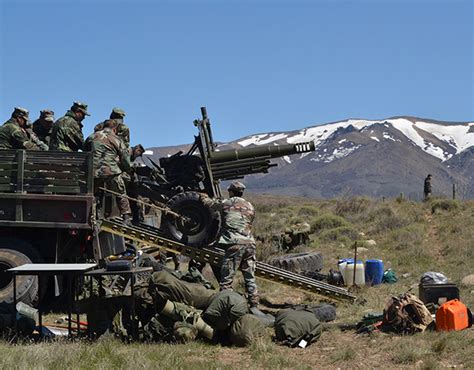 Desarrollo Defensa Y Tecnologia Belica Artilleros De La Armada Se