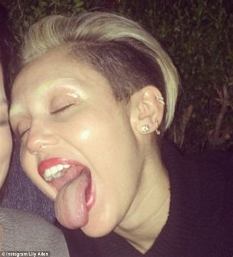 Miley Cyrus Eyebrows Do A Vanishing Act After Bleaching Them Blonde