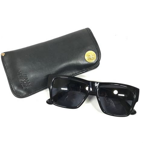 【傷や汚れあり】【ヴェルサーチェ】本物 Gianni Versace サングラス メデューサ金具 Mod372dm 黒色 メンズ