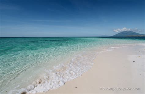 Pantai Meko Adonara Pantai Pasir Timbul Yang Indah Di Flores