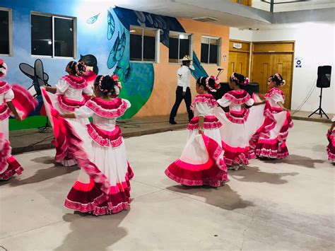 Realizan Clausura De Cursos Del Centro Municipal De Las Artes