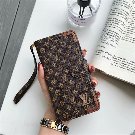 Luxury Lv Bracket Apple Iphone Wallet Holster In Chanel Iphone