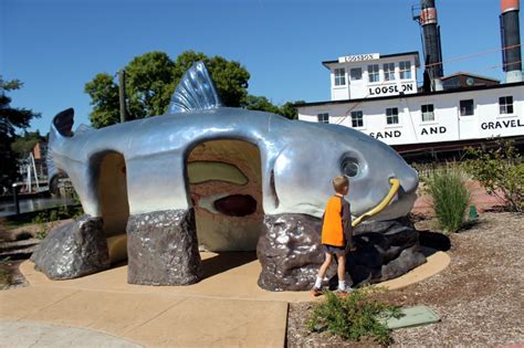 National Mississippi River Museum and Aquarium