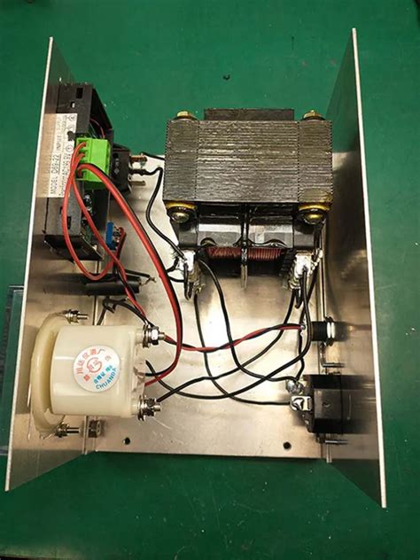 A DIY Variable AC Power Supply - Zeppelin Design Labs