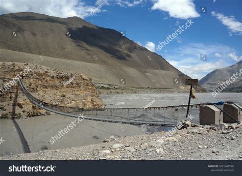 Pedestrian Bridge Over Kali Gandaki River Stock Photo 1021444966 | Shutterstock