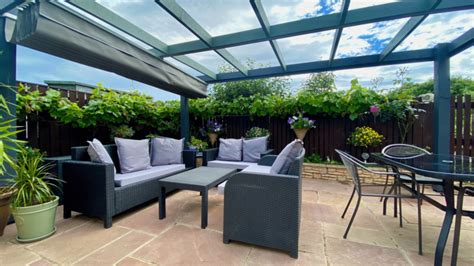 What is a pergola vs pergoda vs pagoda? - Hampshire Shades