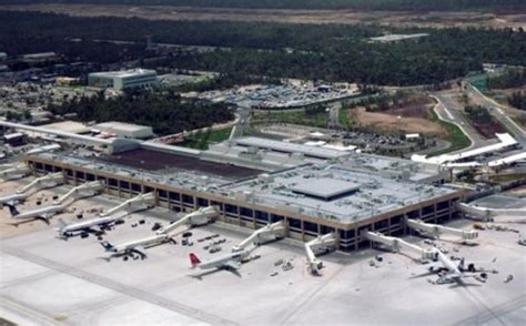 Aeropuerto Internacional de Cancún Mi Cancún