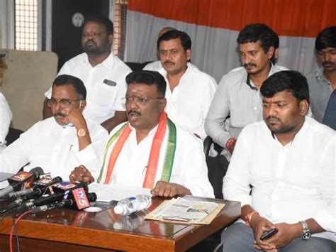 Aicc Spokesperson Dr Dasoju Sravan Slams Kcr