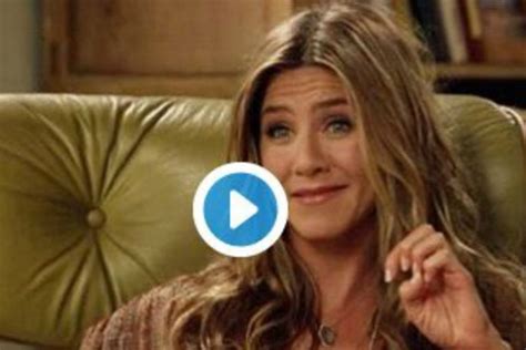 Jennifer Aniston Memes Zeigen Ihre Reaktion Auf Brangelinas Scheidung