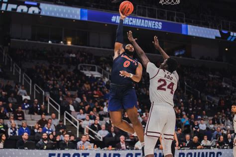 Liberty Mens Basketball Makes History In First Ncaa Tournament Victory