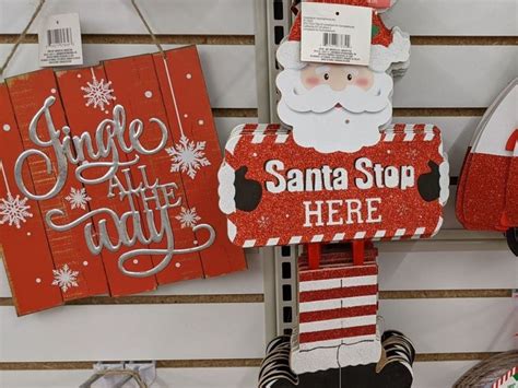 Farmhouse Style Christmas Wall And Tabletop Decor Just 1 At Dollar Tree