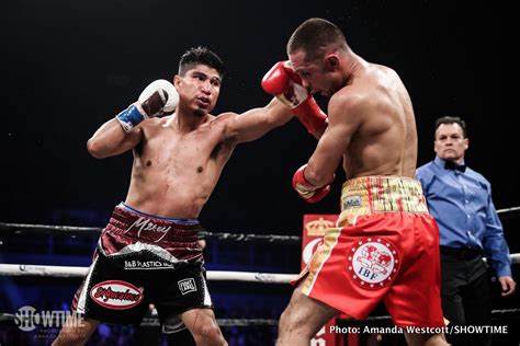 Results Mikey Garcia Beats Sergey Lipinets Latest Boxing News