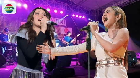 Gemparkan Panggung The Biggest Music Festival On Tour Ayu Tingting