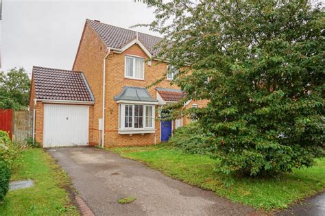 3 Bedroom Semi Detached House For Sale In Castleton Road Desborough